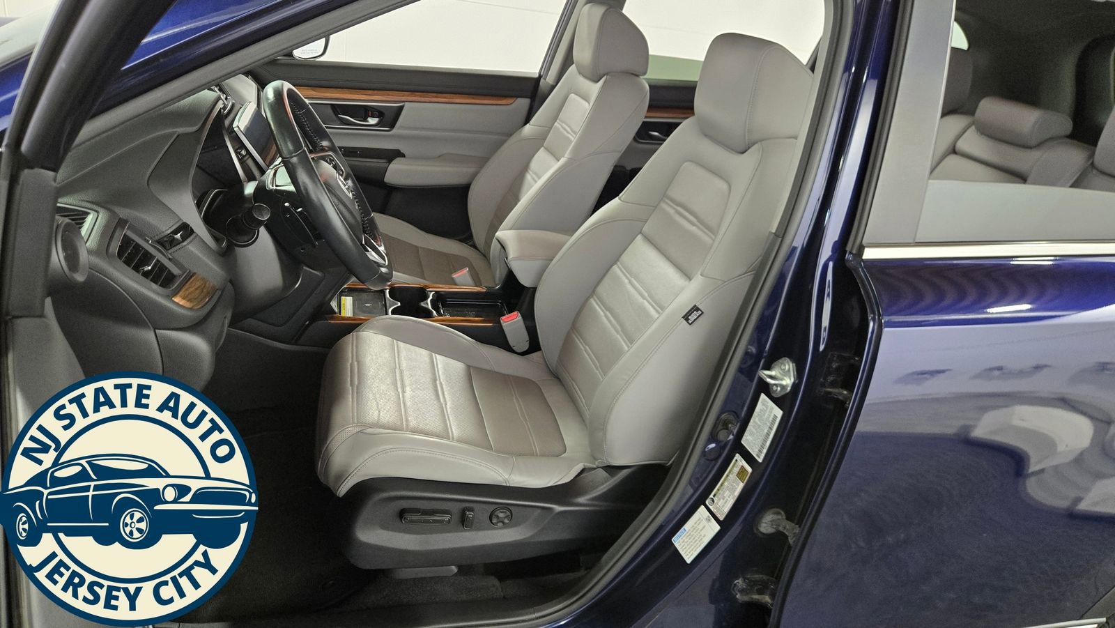 Used 2021 Honda CR-V Touring image 28