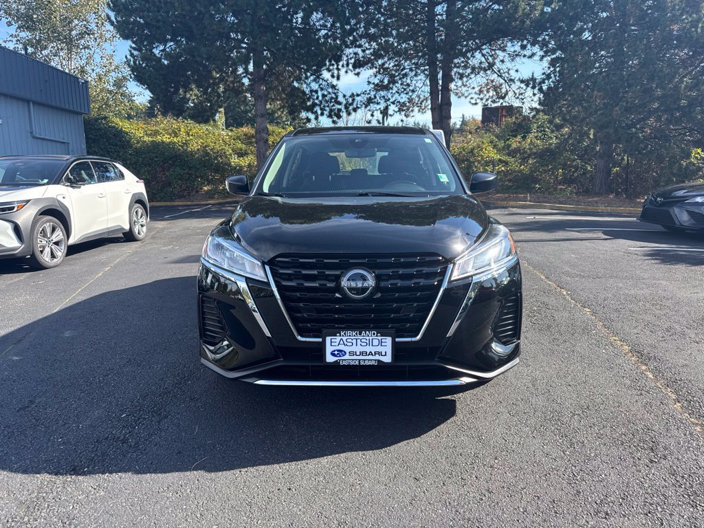 Used 2023 Nissan Kicks S w/ Interior Electronics Package FWD image 2