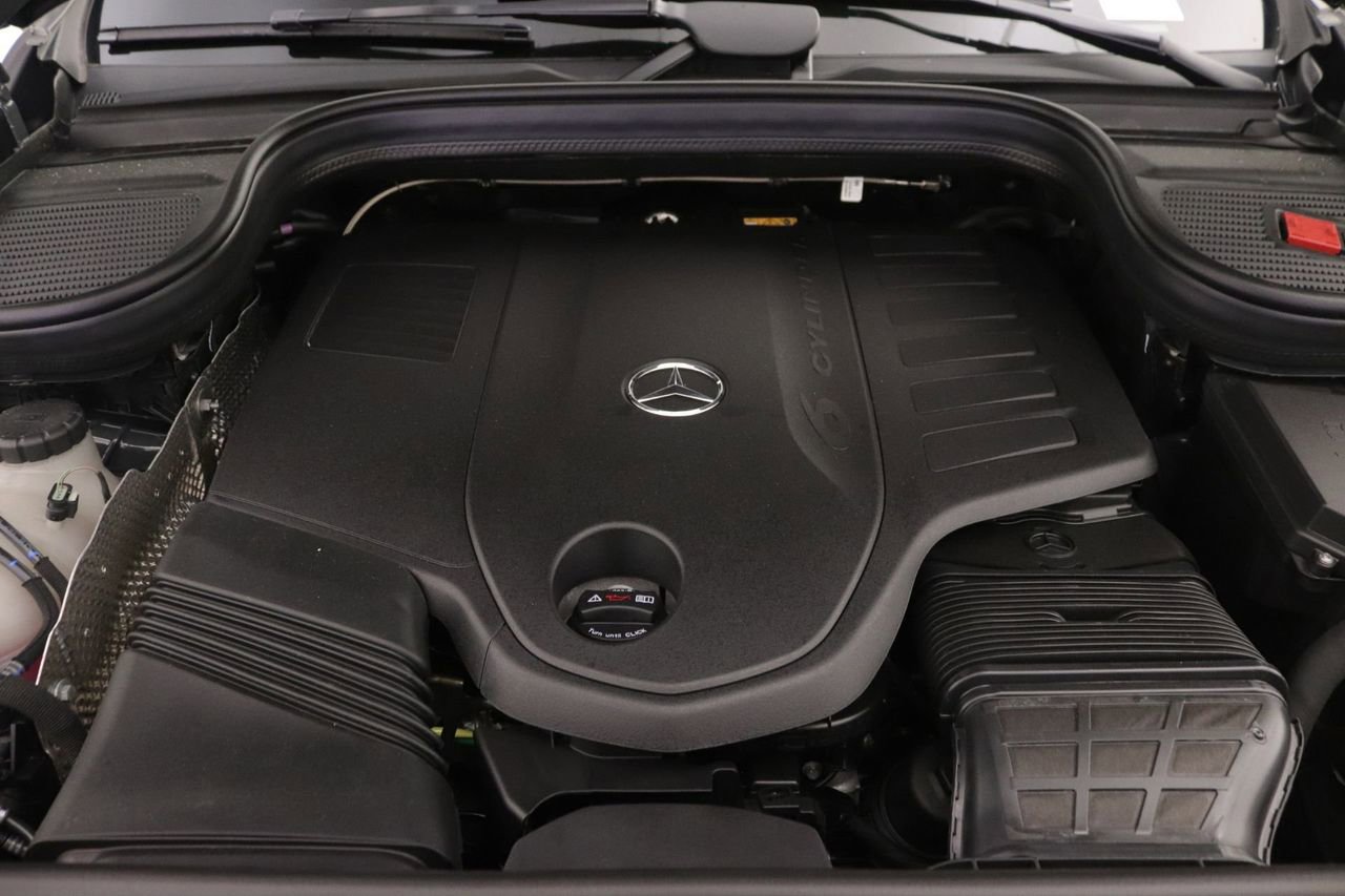 New 2026 Mercedes-Benz GLS 450 4MATIC image 11