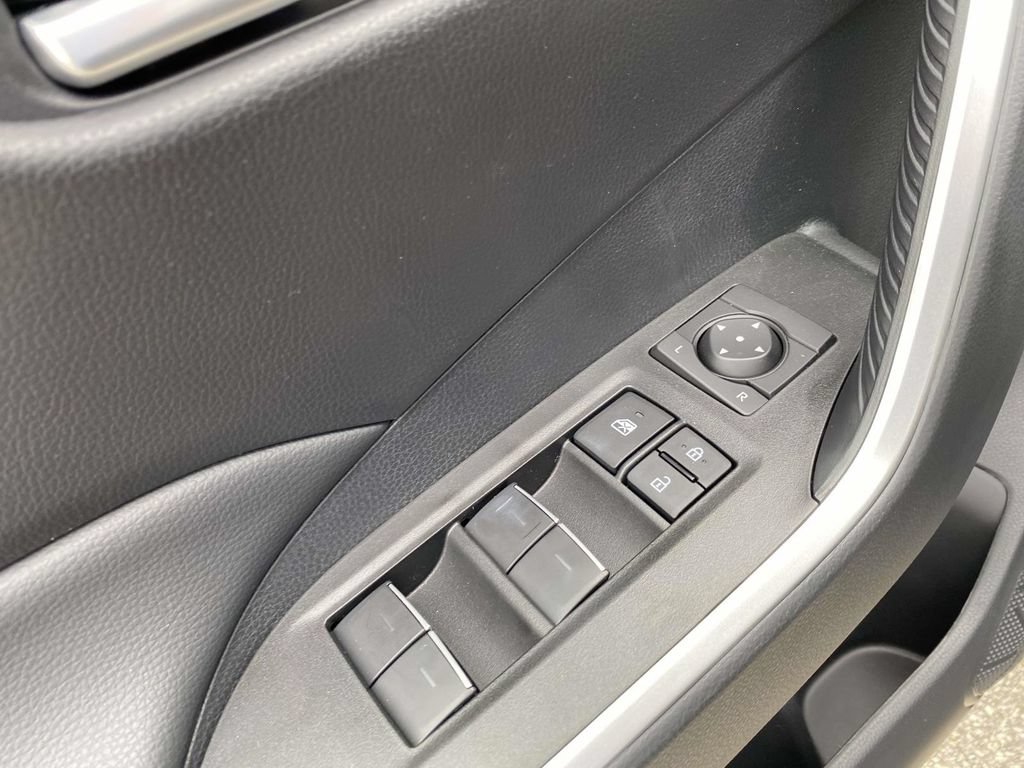 Used 2025 Toyota RAV4 XLE w/ Convenience Package FWD image 25