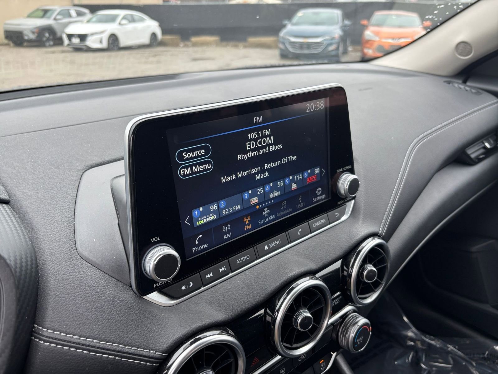Used 2025 Nissan Sentra SV image 20