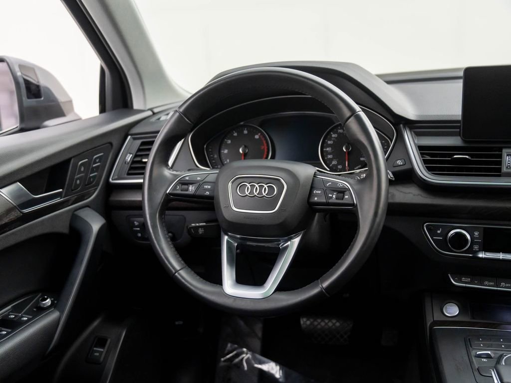 Used 2020 Audi Q5 2.0T Premium w/ Convenience Package image 13