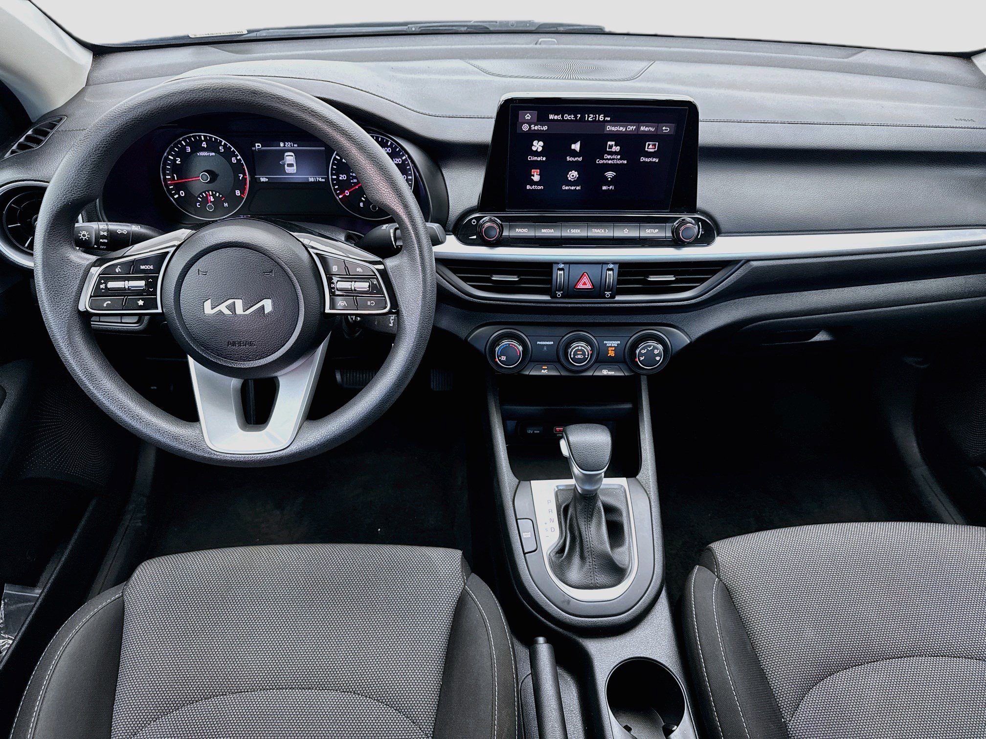 Used 2023 Kia Forte LXS FWD image 14