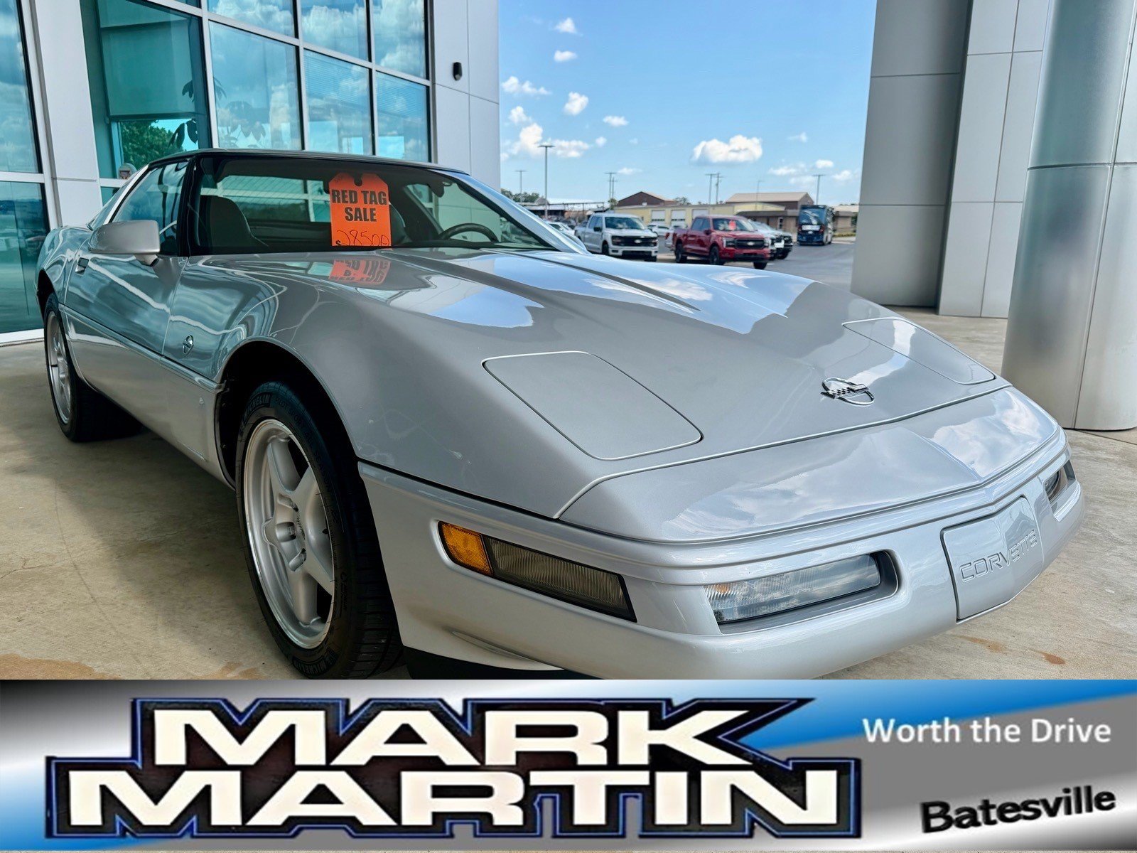 Used 1996 Chevrolet Corvette Coupe RWD image 1