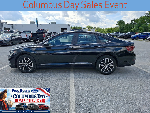 Used 2025 Volkswagen Jetta SE FWD image 6