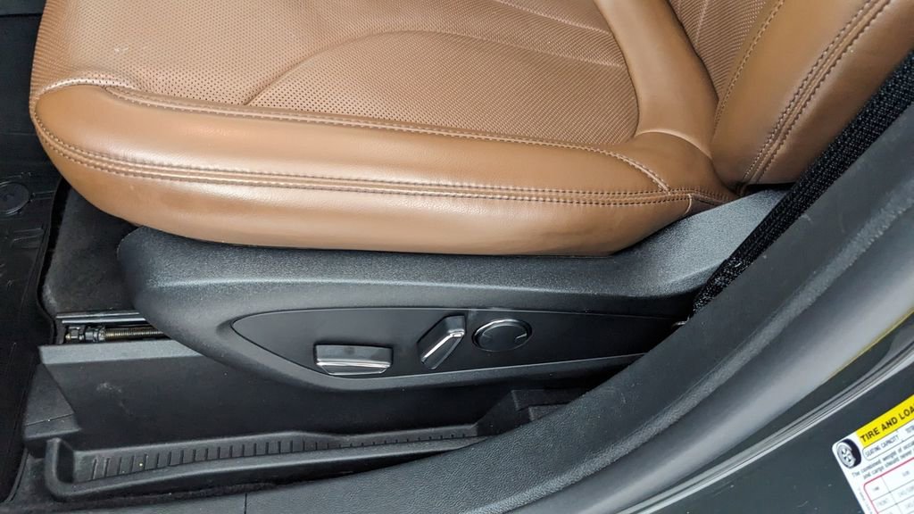 Used 2023 Lincoln Nautilus Reserve w/ Luxury Package image 27