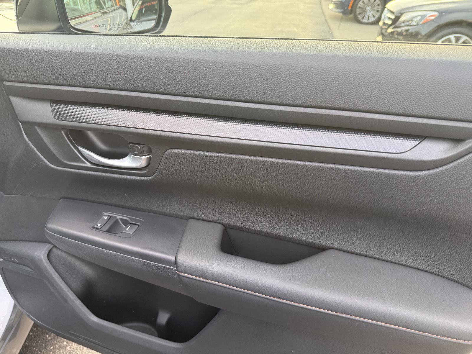 Used 2023 Honda CR-V Sport image 25