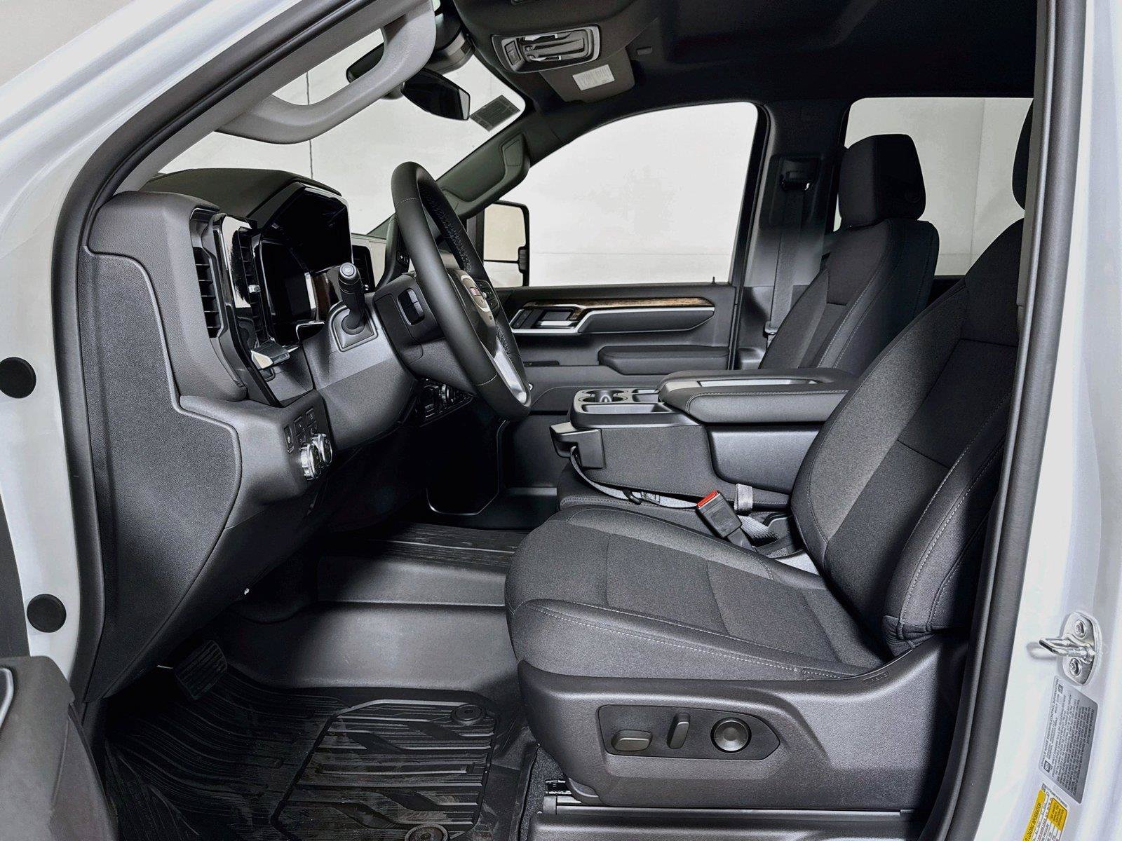 New 2026 GMC Sierra 2500 SLE w/ Max Trailering Package AWD/4WD image 12