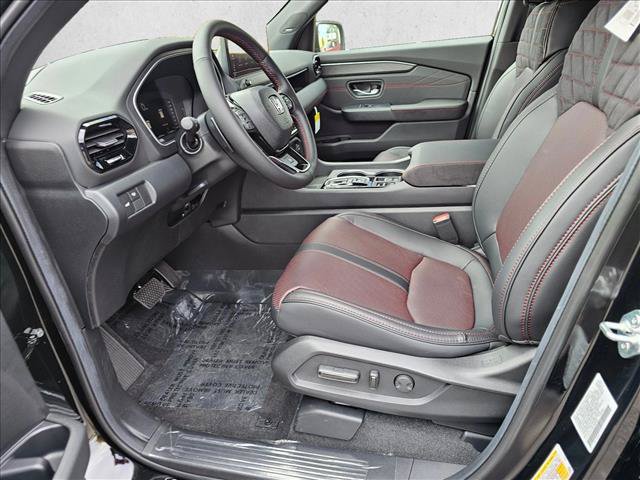 New 2026 Honda Pilot Black Edition image 17