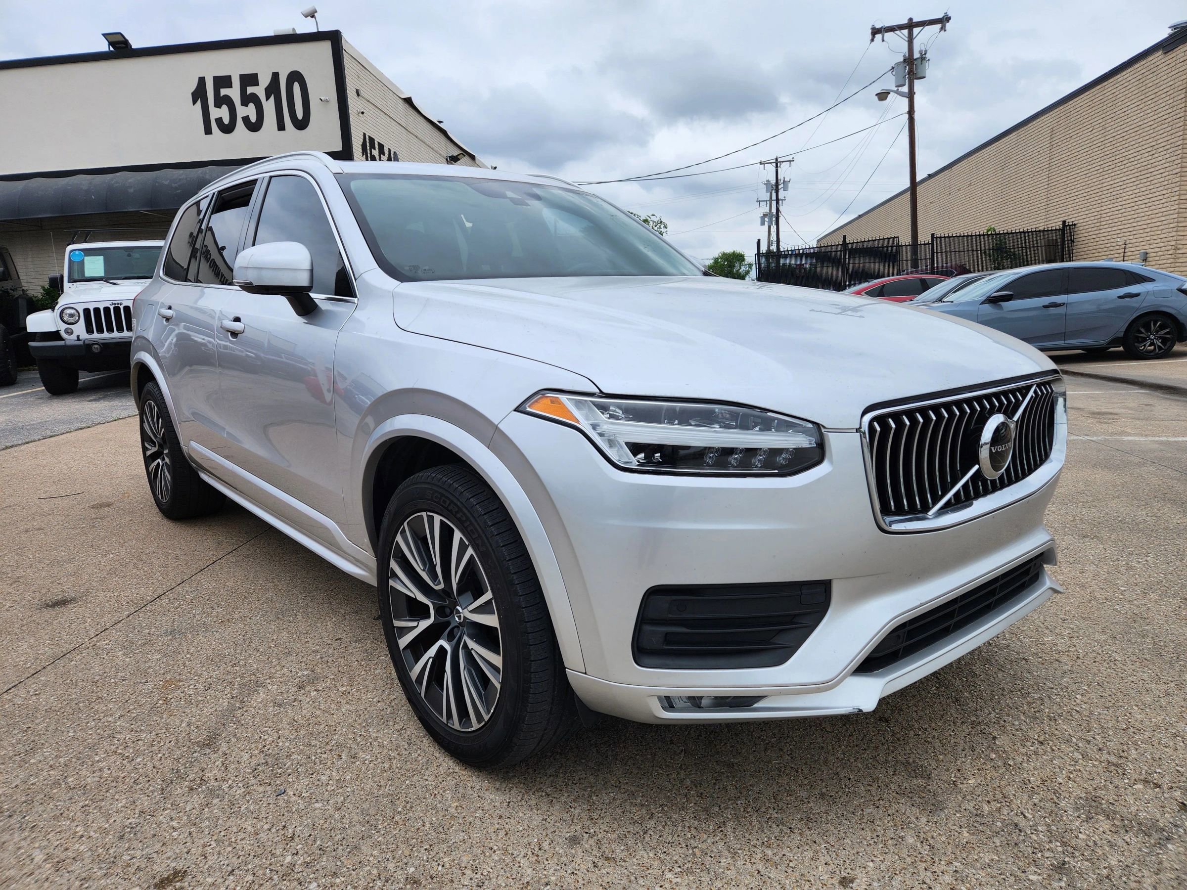 Used 2020 Volvo XC90 T5 Momentum w/ Protection Package Premier image 7