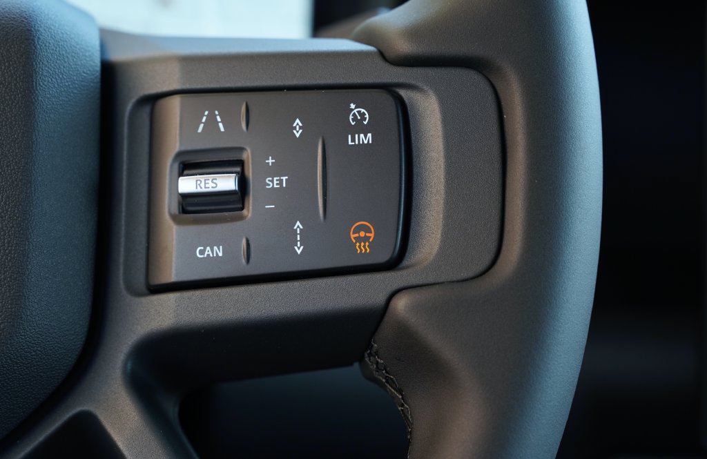 New 2026 Land Rover Defender 110 S AWD/4WD image 17
