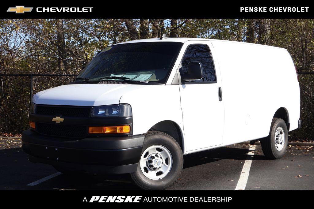 Used 2022 Chevrolet Express 3500 w/ Driver Convenience Package