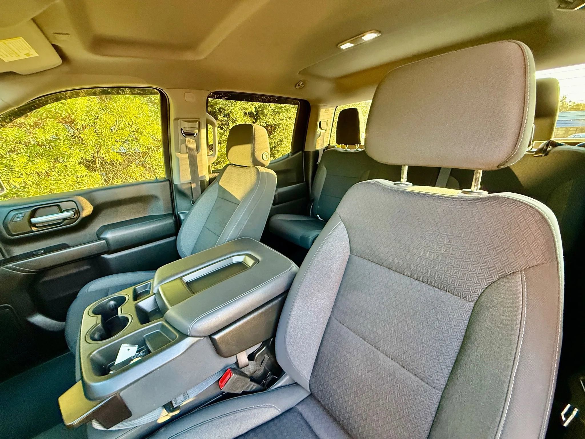 Used 2022 Chevrolet Silverado 1500 Custom image 46