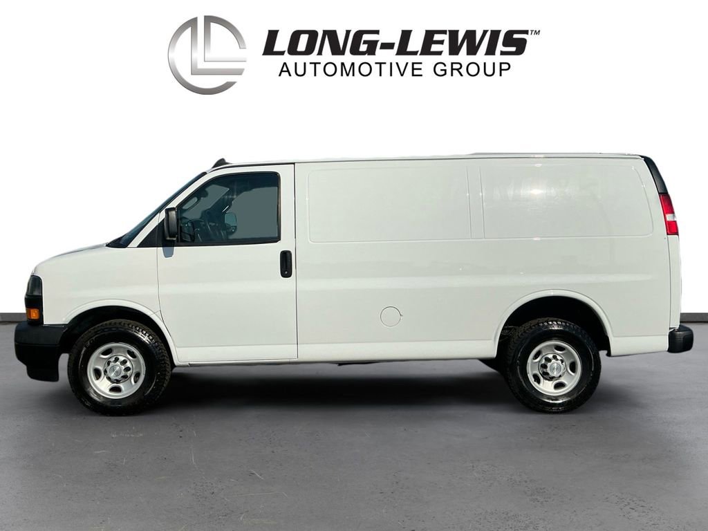 Used 2018 Chevrolet Express 2500 video 2