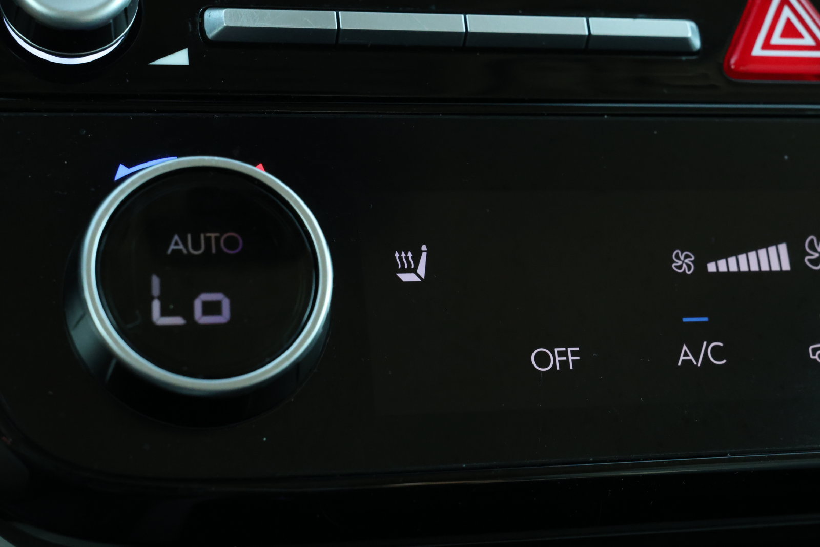 Used 2025 Hyundai Tucson SEL FWD image 3