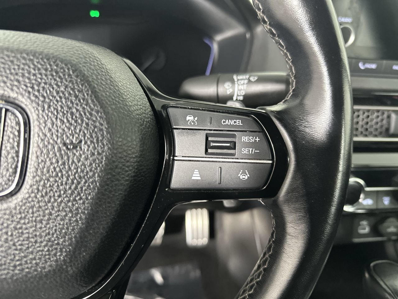Used 2023 Honda Civic Sport image 12