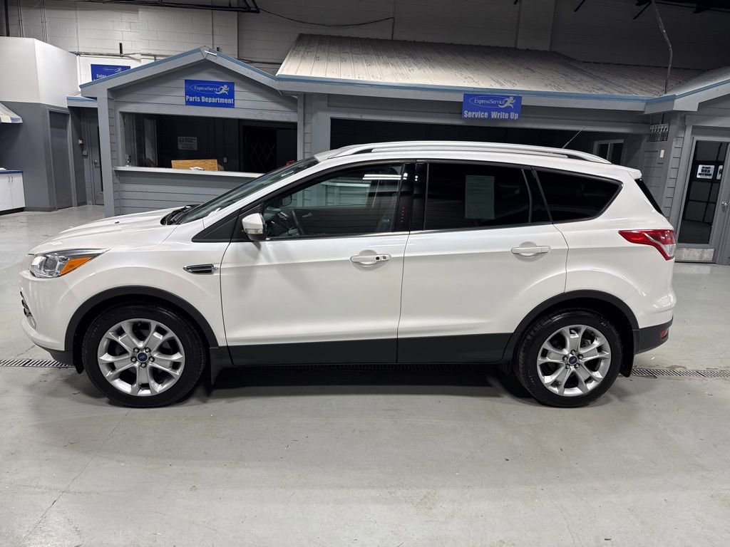 Used 2016 Ford Escape Titanium FWD image 7