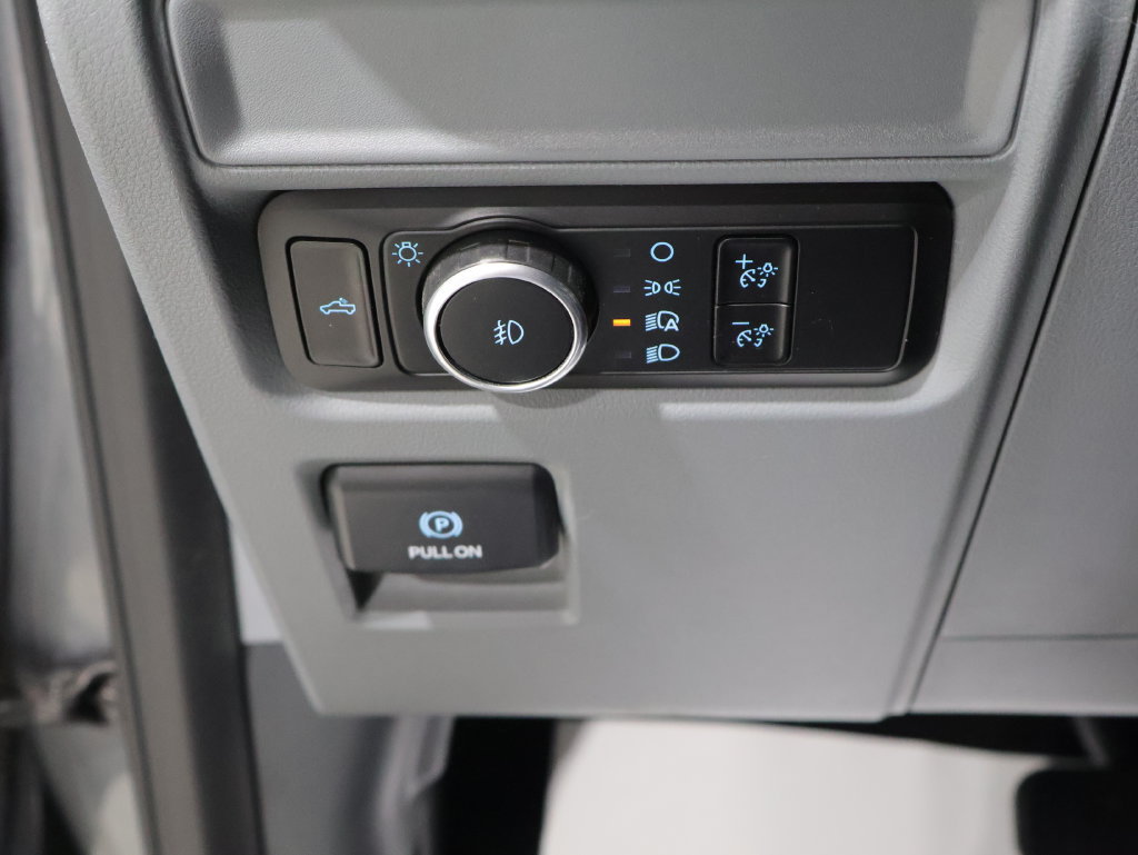 Used 2023 Ford F150 XLT AWD/4WD image 29