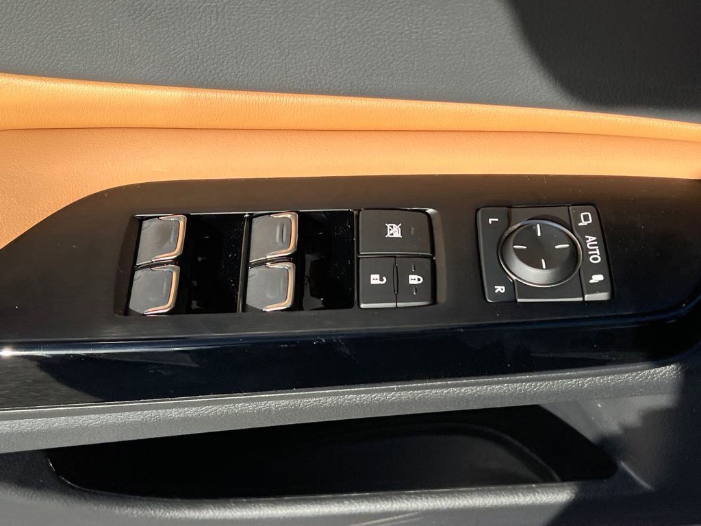 New 2025 Lexus ES 350 w/ Premium Package image 11