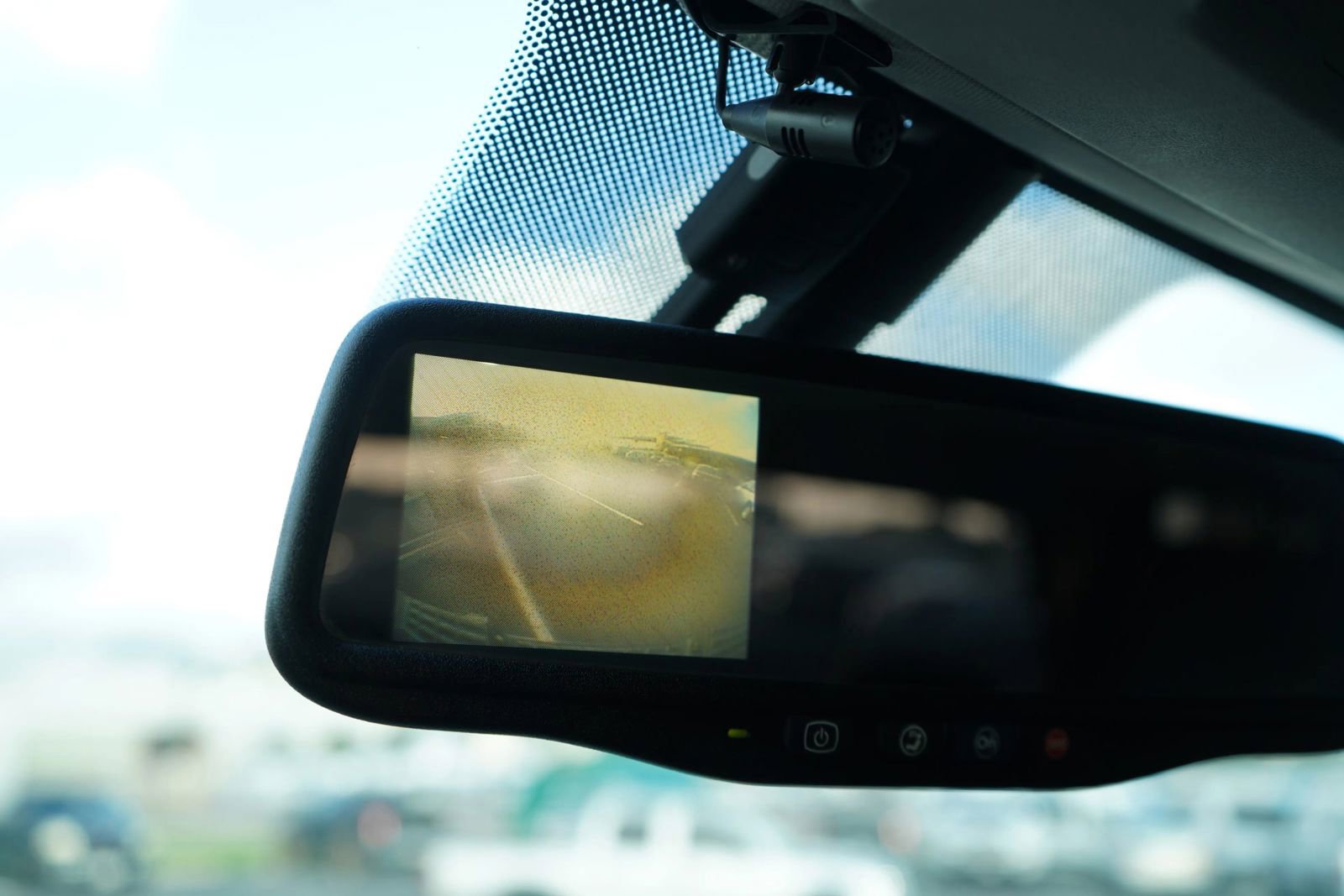 Used 2014 Chevrolet Silverado 2500 LT w/ Custom Sport Truck Package image 27