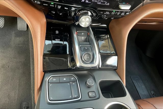 Used 2024 Acura MDX w/ Technology Package FWD image 18