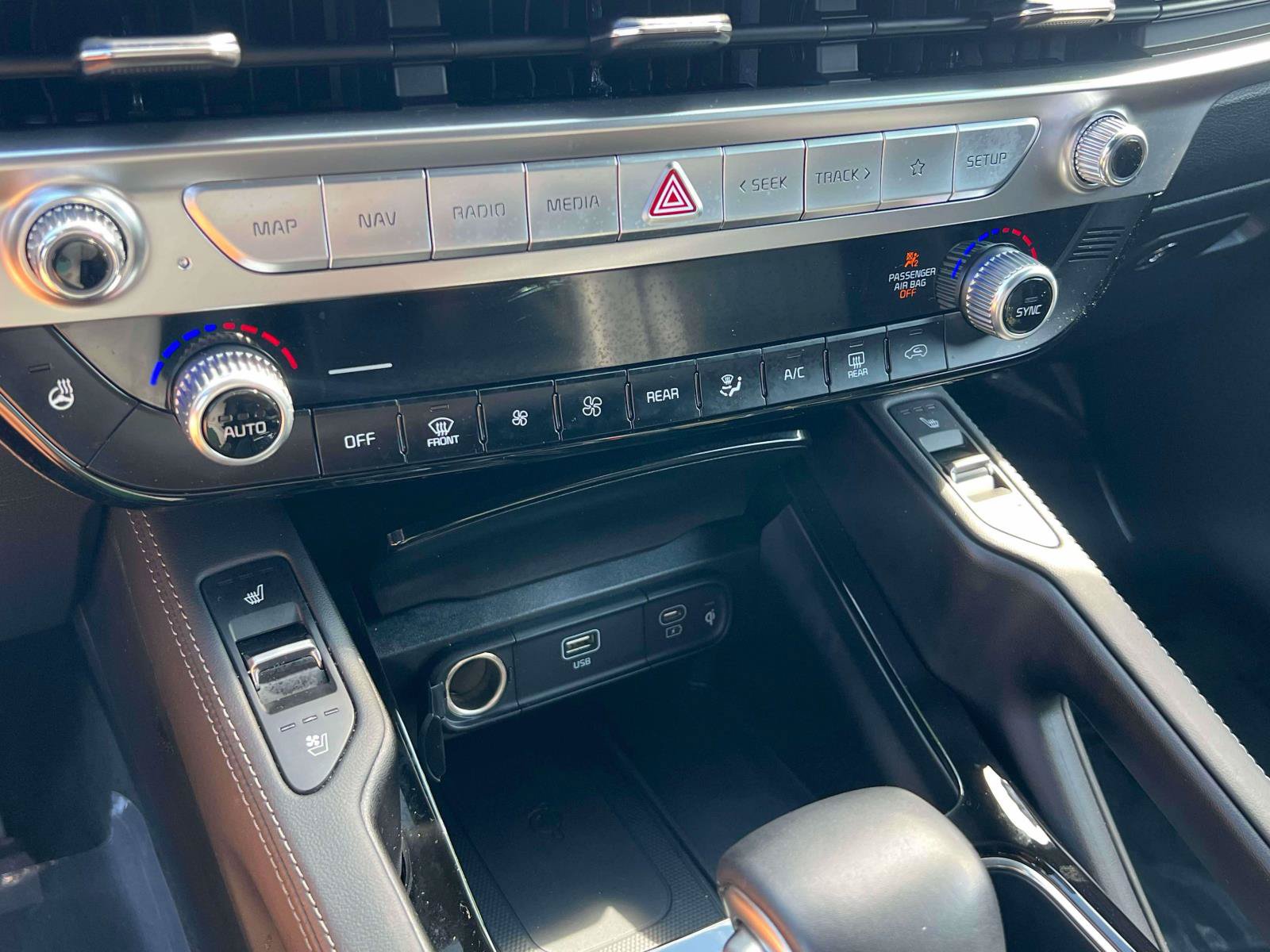 Used 2025 Kia Telluride EX X-Line AWD/4WD image 11