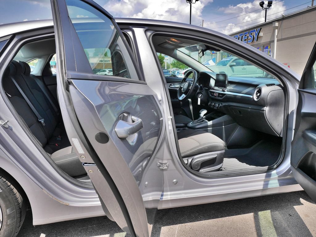 Used 2024 Kia Forte LXS FWD image 10