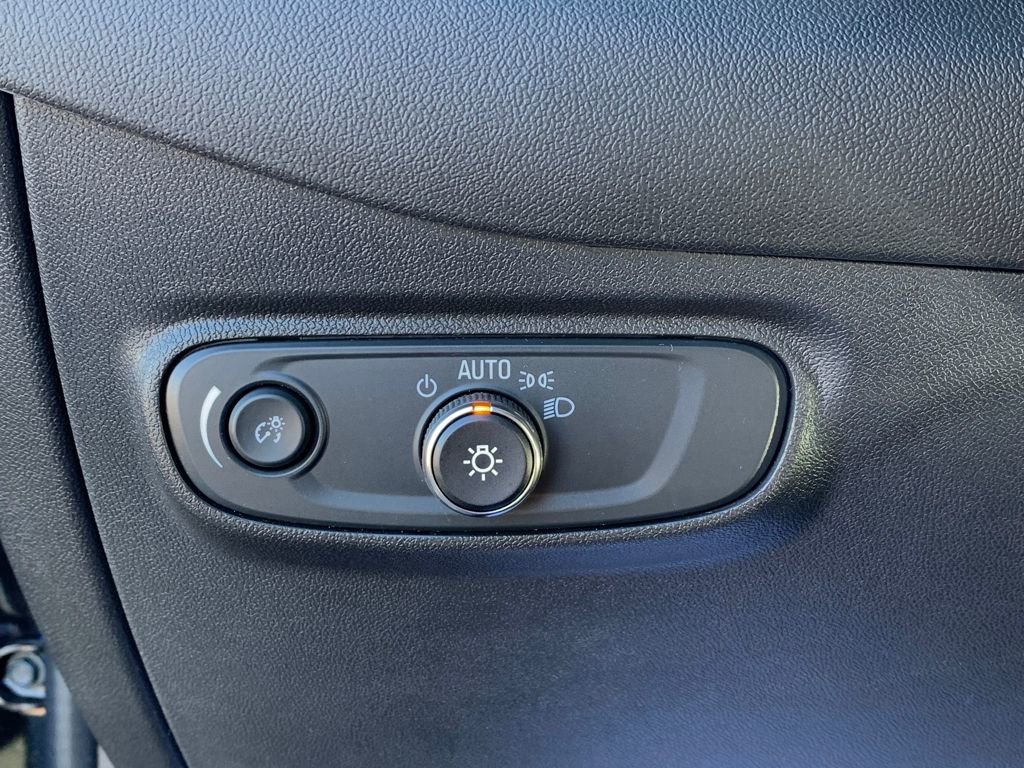 Used 2024 Chevrolet Equinox LS w/ LS Convenience Package image 26