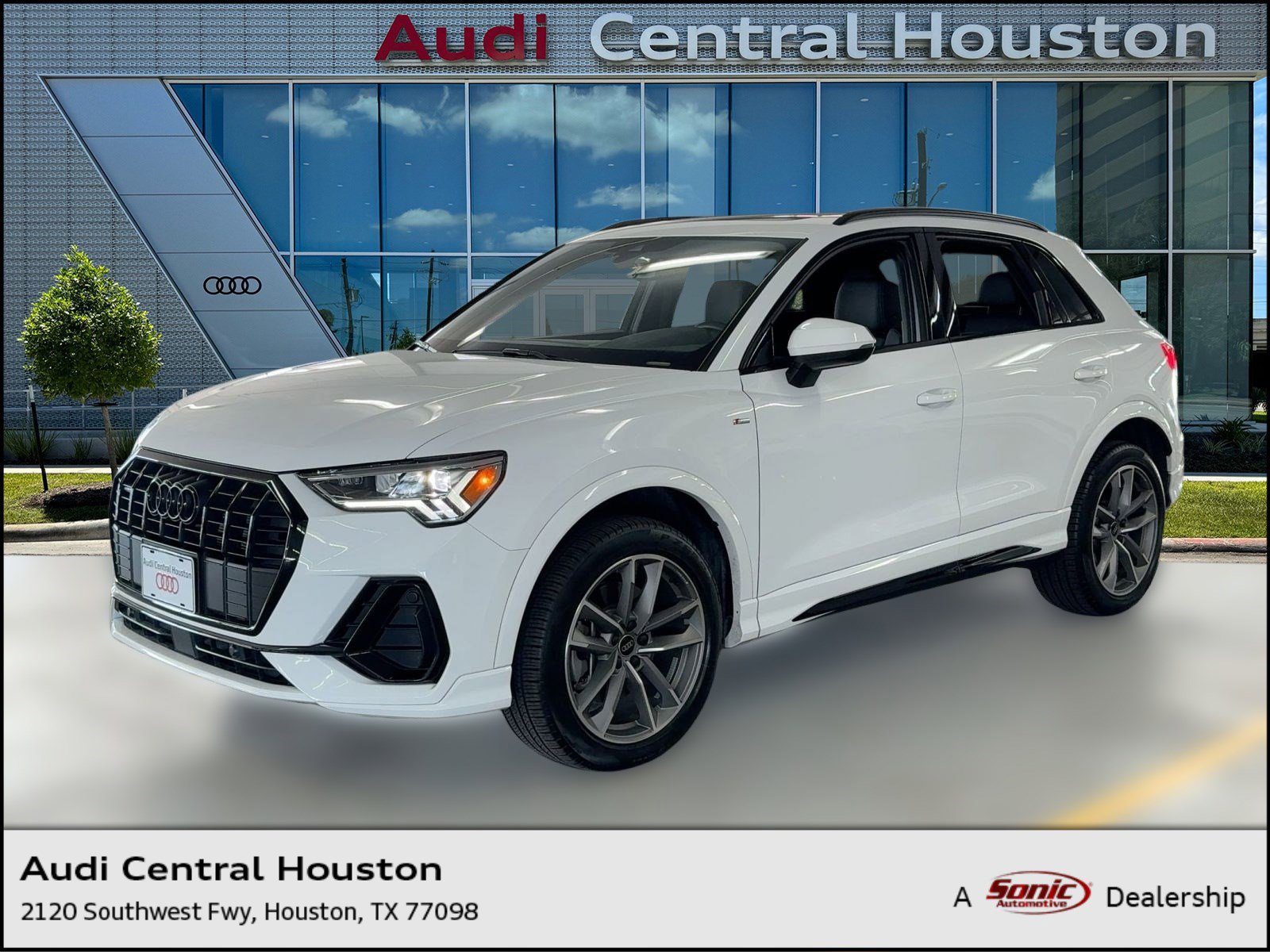 Certified 2025 Audi Q3 2.0T Premium w/ Convenience Package