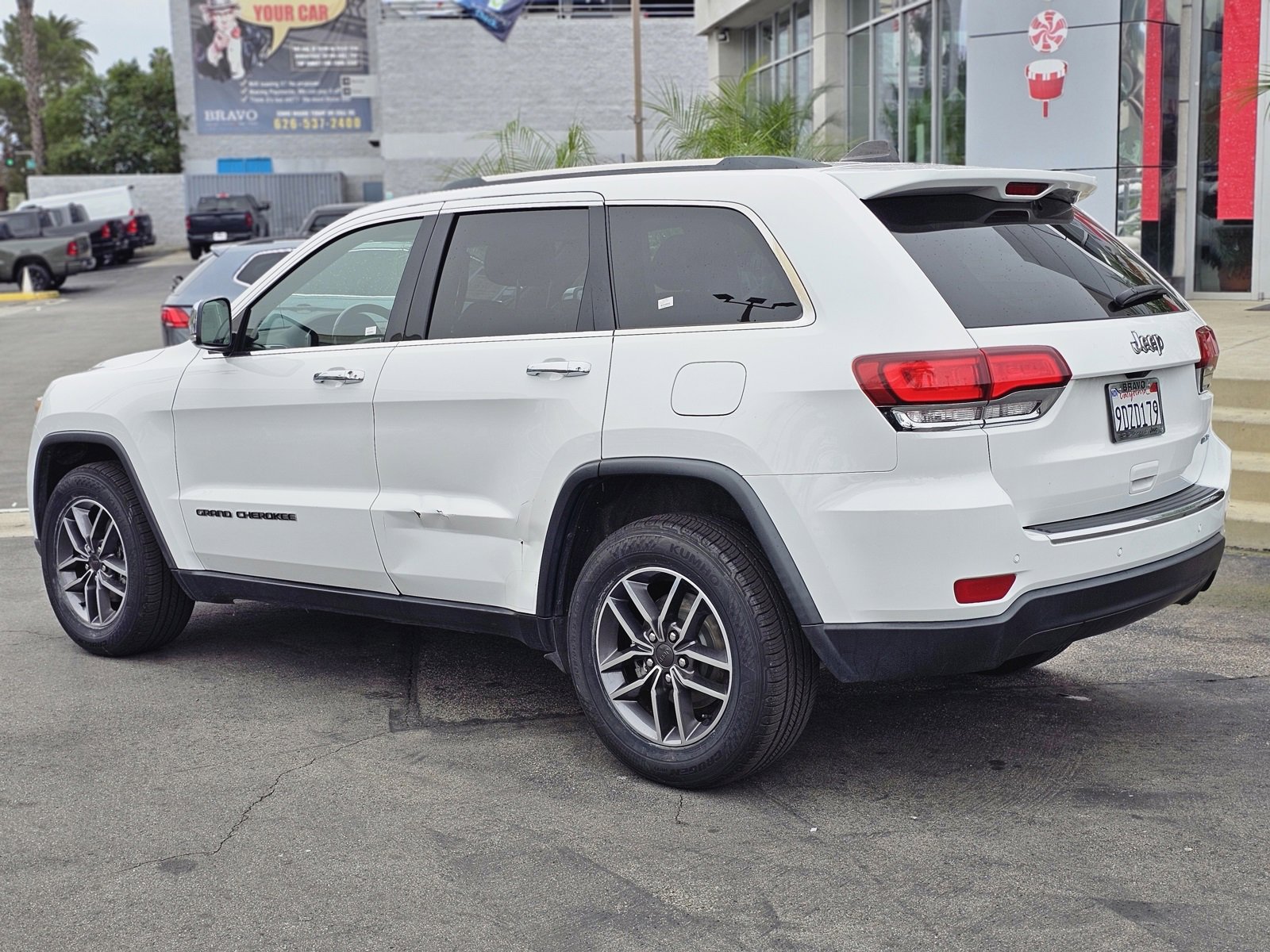Used 2020 Jeep Grand Cherokee Limited w/ Luxury Group II image 5