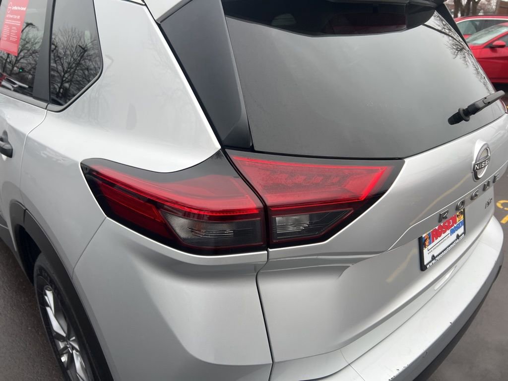 Certified 2024 Nissan Rogue S image 34