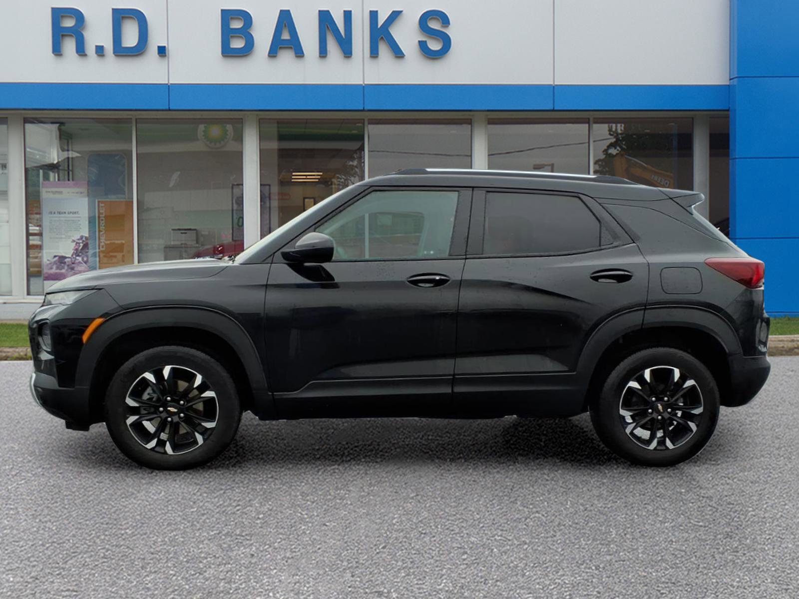 Certified 2023 Chevrolet TrailBlazer LT image 2