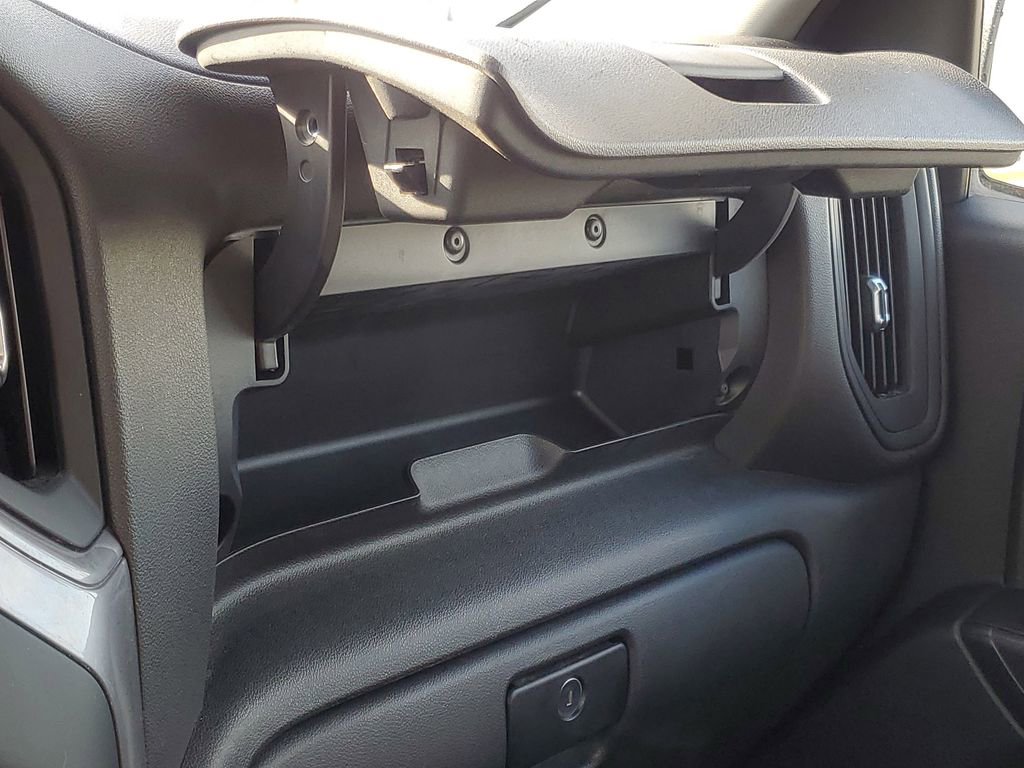 Used 2019 Chevrolet Silverado 1500 Custom w/ Custom Value Package image 24