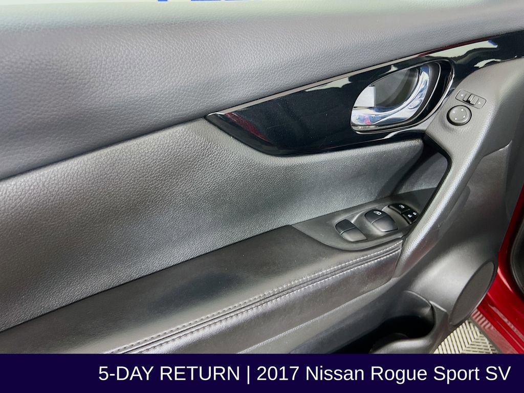 Used 2017 Nissan Rogue Sport SV w/ SV Premium Package AWD/4WD image 23