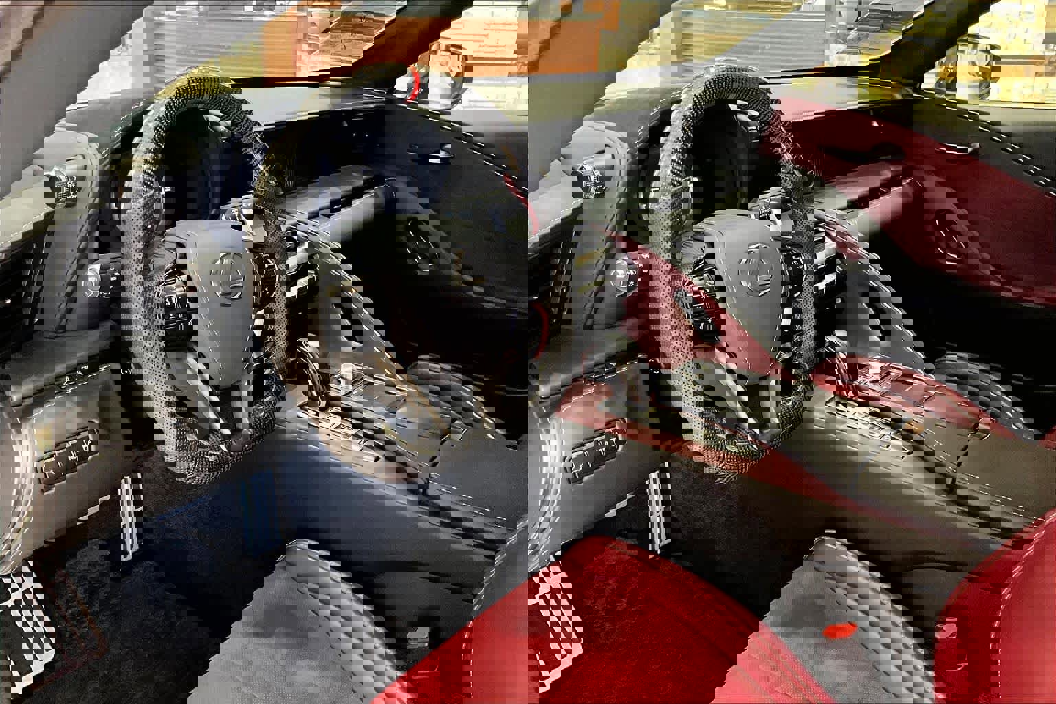 Used 2019 Lexus LC 500 Coupe w/ Carbon Fiber Package image 15