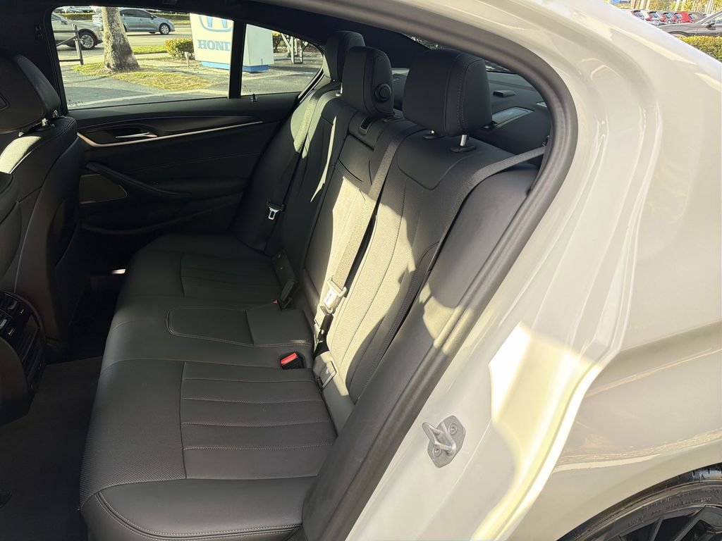Used 2023 BMW 530i 530i w/ M Sport Package image 33