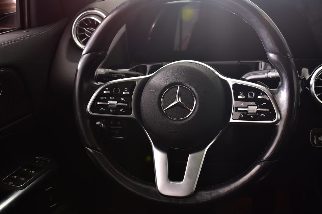 Certified 2022 Mercedes-Benz GLA 250 4MATIC image 18