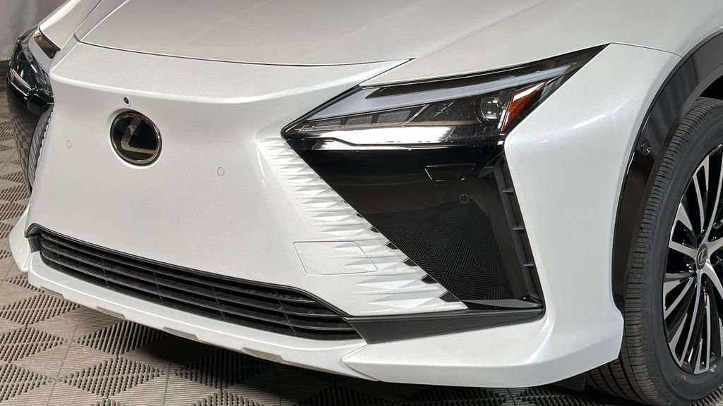 New 2026 Lexus RZ 450e AWD w/ Technology Package image 3