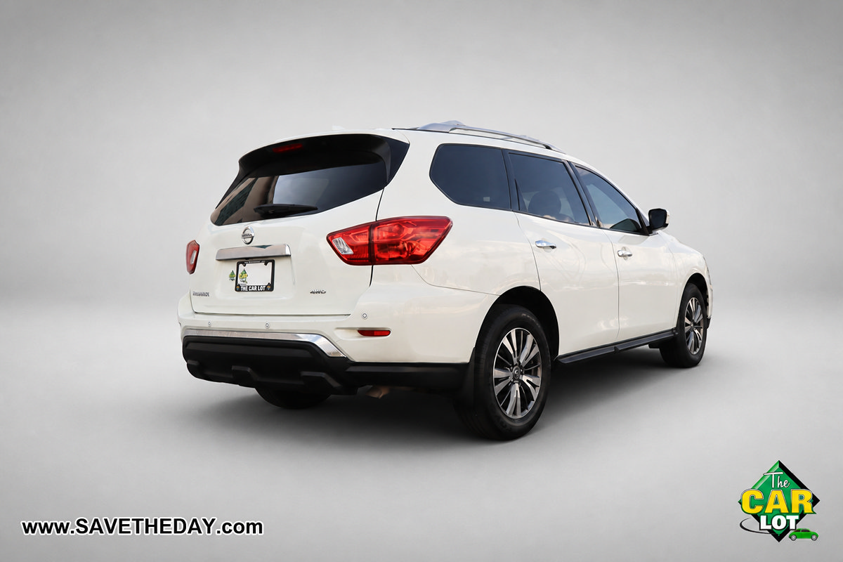 Used 2019 Nissan Pathfinder S AWD/4WD image 8