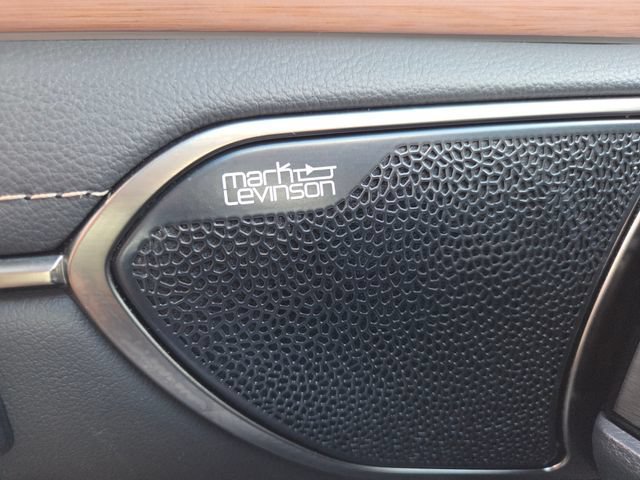 Used 2025 Lexus ES 300h Ultra Luxury w/ Accessory Package (Z2) FWD image 17