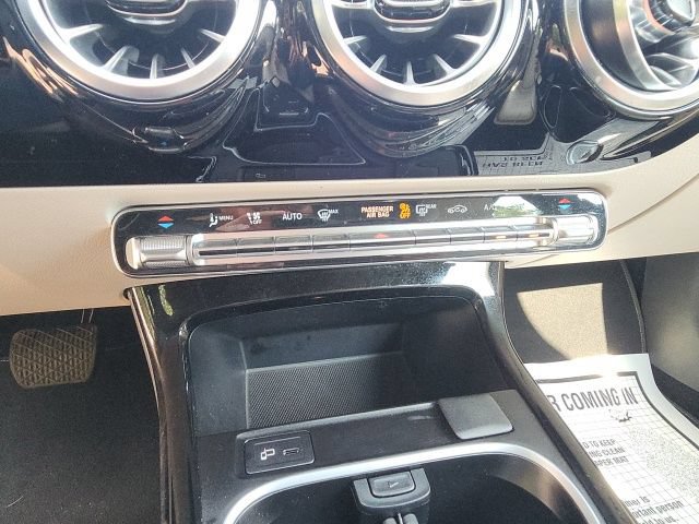 Used 2022 Mercedes-Benz CLA 250 image 25