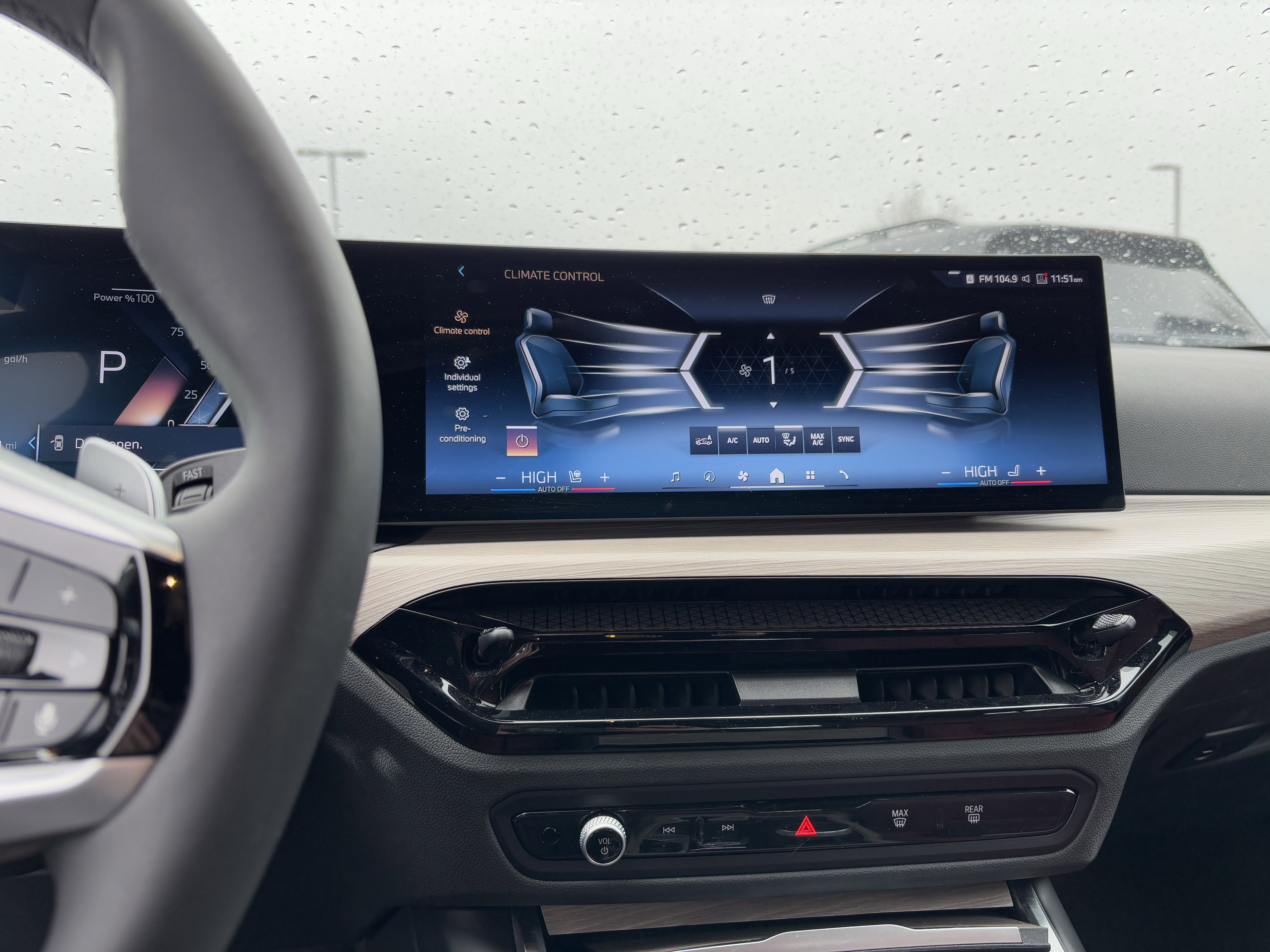 Certified 2025 BMW 330i xDrive Sedan w/ Premium Package image 30