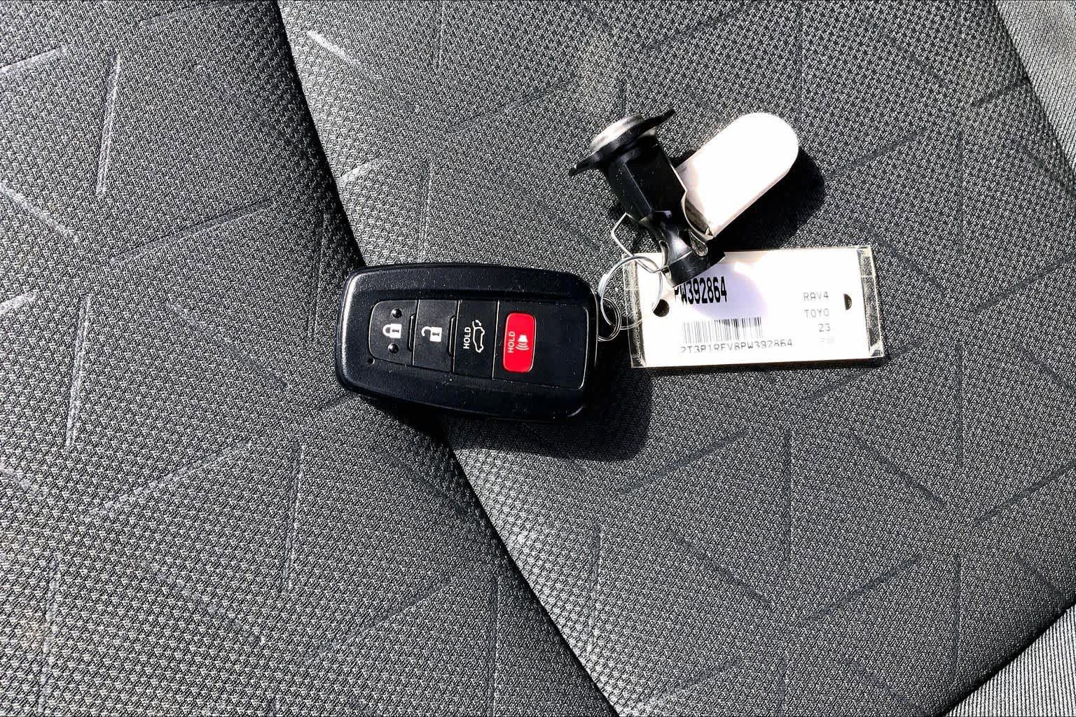 Used 2023 Toyota RAV4 XLE w/ Convenience Package AWD/4WD image 15