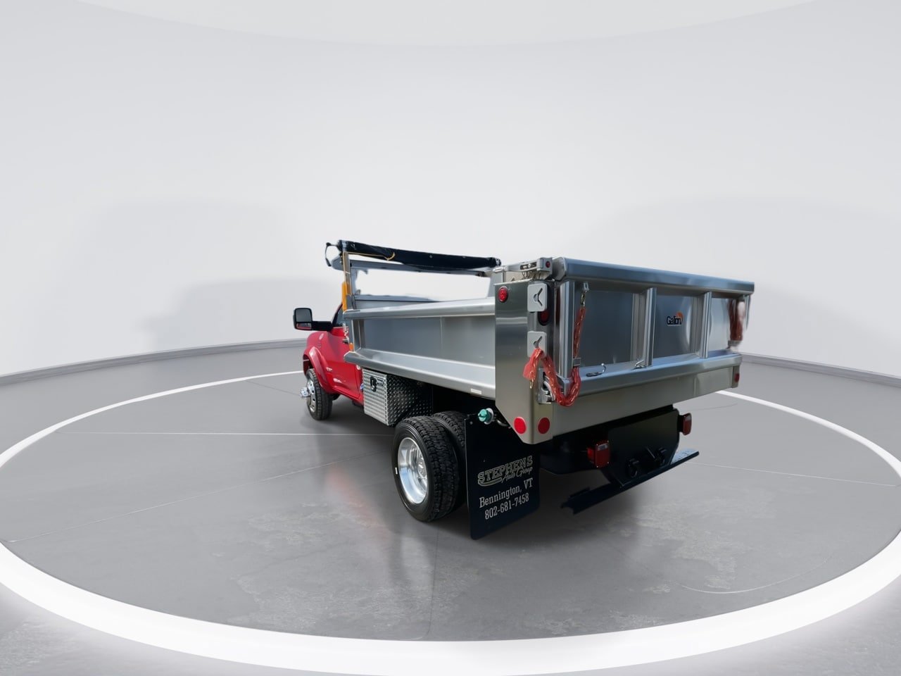 New 2026 RAM 5500 4x4 Regular Cab image 16