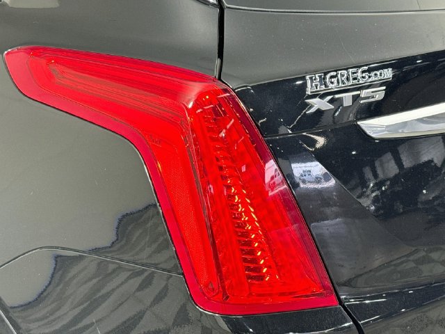 Used 2019 Cadillac XT5 Premium Luxury FWD image 33