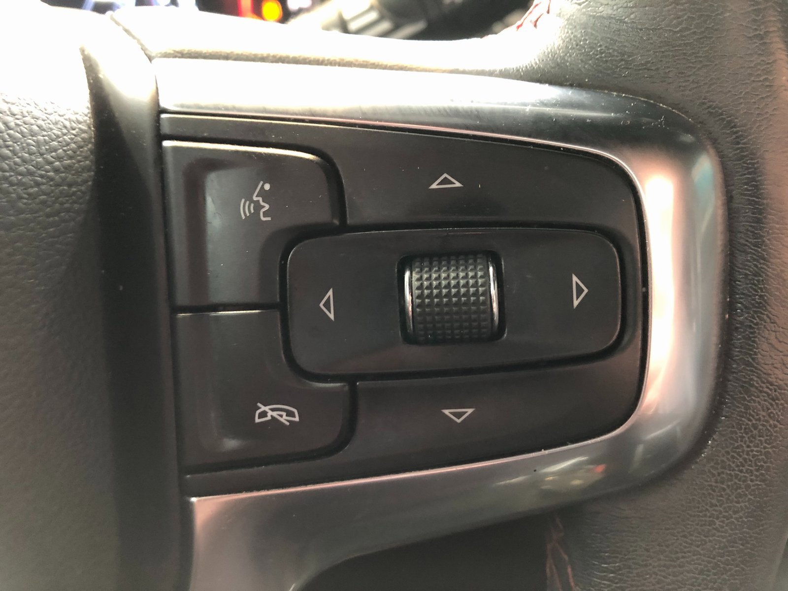 Certified 2022 Chevrolet Blazer RS w/ Enhanced Convenience Package image 34