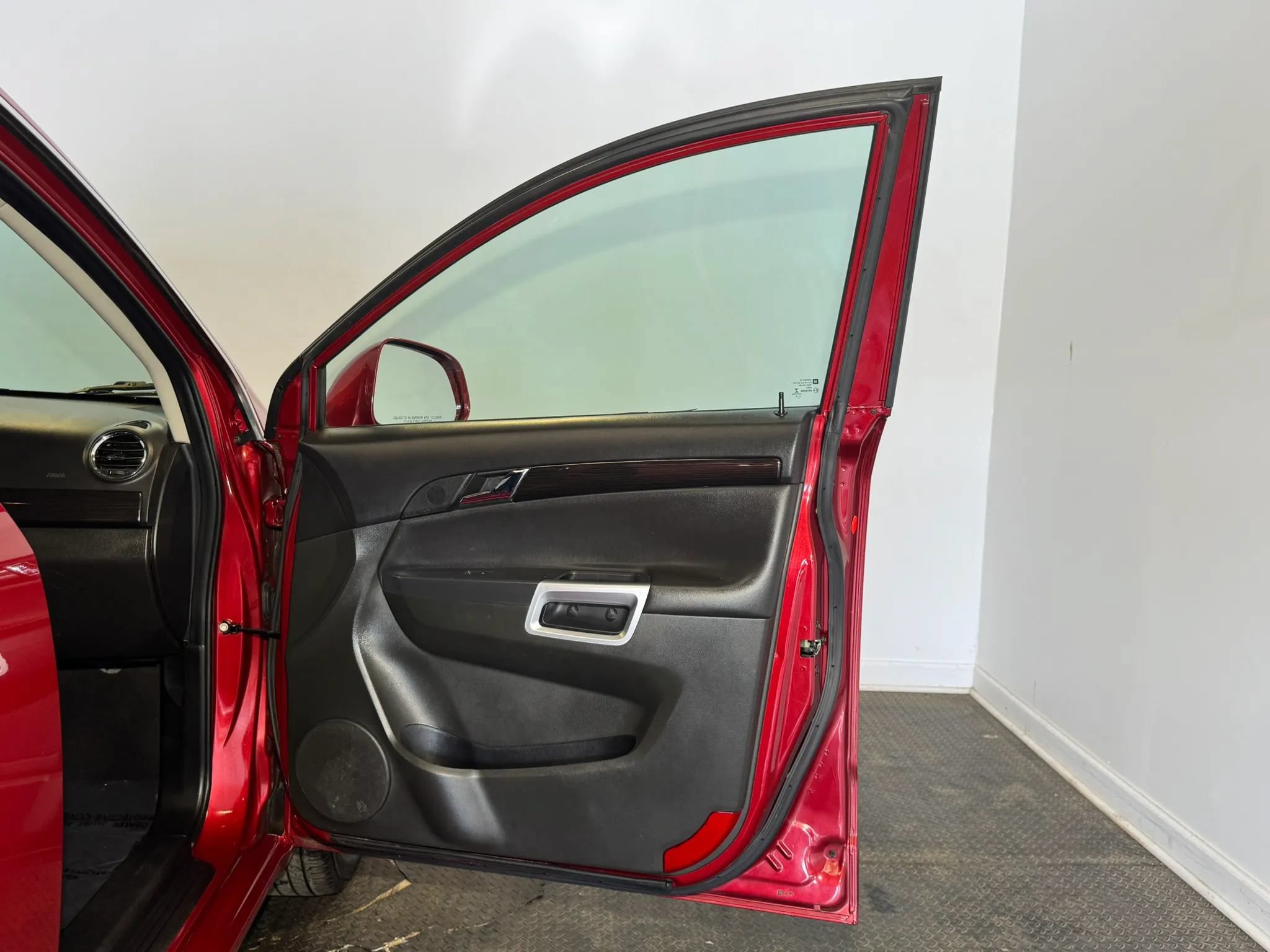 Used 2013 Chevrolet Captiva Sport LTZ FWD image 24