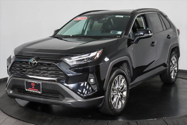 Certified 2023 Toyota RAV4 XLE Premium image 1