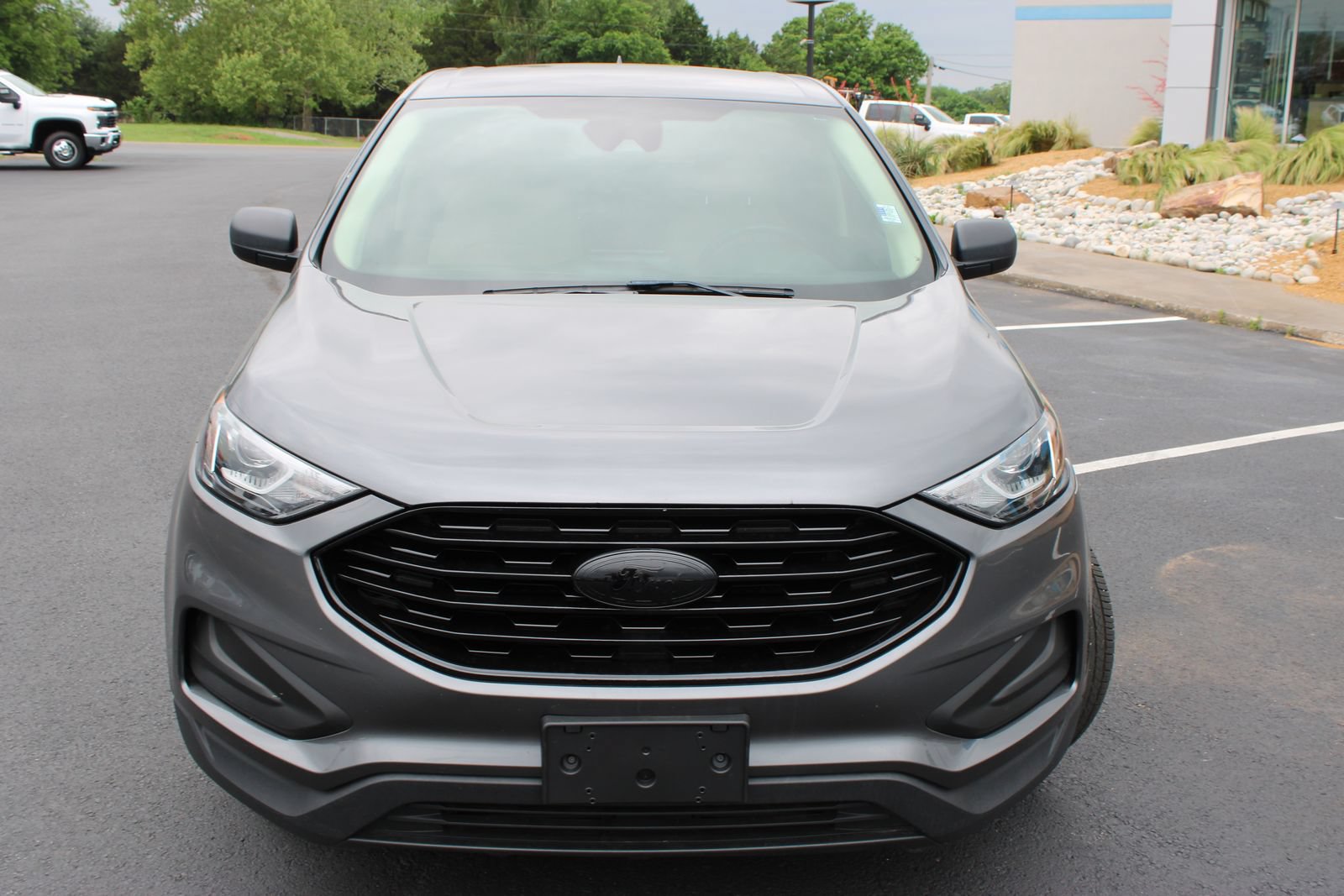 Used 2022 Ford Edge SE AWD/4WD image 3