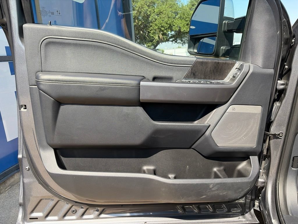 Used 2024 Ford F350 Lariat w/ Lariat Ultimate Package AWD/4WD image 20